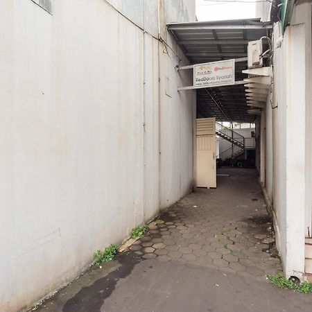 Reddoorz Syariah Near Jatisampurna Hospital Hotel Bekasi Buitenkant foto